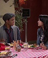 Shake_It_Up_S01E02_1080p_BTD_002157.jpg