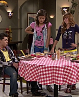 Shake_It_Up_S01E02_1080p_BTD_002206.jpg
