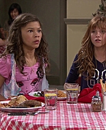 Shake_It_Up_S01E02_1080p_BTD_002251.jpg