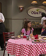 Shake_It_Up_S01E02_1080p_BTD_002265.jpg