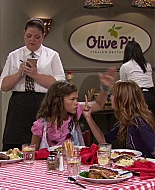 Shake_It_Up_S01E02_1080p_BTD_002279.jpg