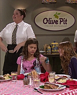 Shake_It_Up_S01E02_1080p_BTD_002289.jpg