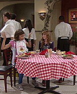 Shake_It_Up_S01E02_1080p_BTD_002329.jpg