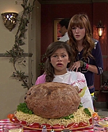 Shake_It_Up_S01E02_1080p_BTD_002381.jpg
