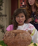 Shake_It_Up_S01E02_1080p_BTD_002396.jpg