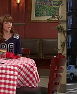 Shake_It_Up_S01E02_1080p_BTD_002550.jpg