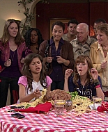 Shake_It_Up_S01E02_1080p_BTD_002665.jpg