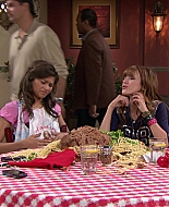Shake_It_Up_S01E02_1080p_BTD_002681.jpg