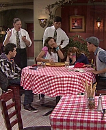 Shake_It_Up_S01E02_1080p_BTD_002821.jpg