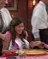 Shake_It_Up_S01E02_1080p_BTD_002836.jpg