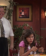 Shake_It_Up_S01E02_1080p_BTD_002845.jpg