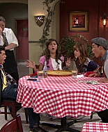 Shake_It_Up_S01E02_1080p_BTD_002869.jpg