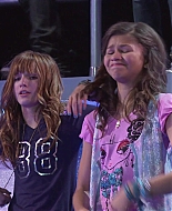 Shake_It_Up_S01E02_1080p_BTD_002937.jpg