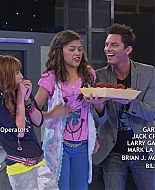 Shake_It_Up_S01E02_1080p_BTD_003111.jpg