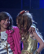 Shake_It_Up_S01E03_1080p_BTD_000161.jpg