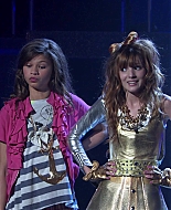Shake_It_Up_S01E03_1080p_BTD_000187.jpg