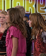 Shake_It_Up_S01E03_1080p_BTD_000857.jpg