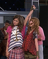 Shake_It_Up_S01E03_1080p_BTD_000900.jpg