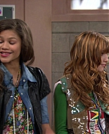Shake_It_Up_S01E03_1080p_BTD_001165.jpg