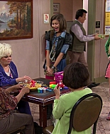 Shake_It_Up_S01E03_1080p_BTD_001240.jpg