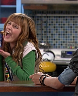 Shake_It_Up_S01E03_1080p_BTD_001331.jpg
