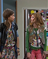 Shake_It_Up_S01E03_1080p_BTD_001669.jpg