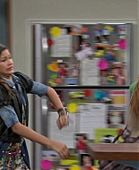 Shake_It_Up_S01E03_1080p_BTD_001671.jpg