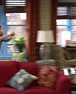 Shake_It_Up_S01E03_1080p_BTD_001676.jpg
