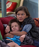 Shake_It_Up_S01E03_1080p_BTD_001737.jpg