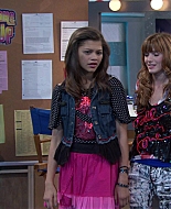 Shake_It_Up_S01E03_1080p_BTD_001924.jpg