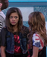 Shake_It_Up_S01E03_1080p_BTD_001956.jpg