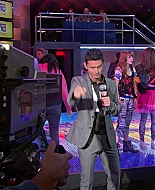 Shake_It_Up_S01E03_1080p_BTD_002399.jpg