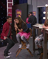 Shake_It_Up_S01E03_1080p_BTD_002514.jpg