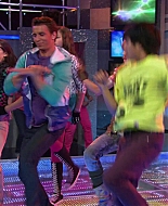 Shake_It_Up_S01E04_1080p_BTD_000060.jpg