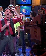 Shake_It_Up_S01E04_1080p_BTD_000109.jpg