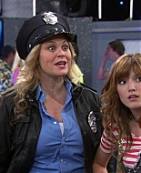 Shake_It_Up_S01E04_1080p_BTD_000242.jpg