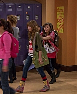 Shake_It_Up_S01E04_1080p_BTD_000508.jpg