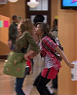 Shake_It_Up_S01E04_1080p_BTD_000562.jpg
