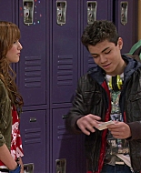 Shake_It_Up_S01E04_1080p_BTD_000633.jpg
