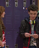 Shake_It_Up_S01E04_1080p_BTD_000635.jpg