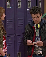 Shake_It_Up_S01E04_1080p_BTD_000636.jpg