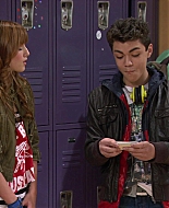 Shake_It_Up_S01E04_1080p_BTD_000660.jpg