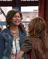 Shake_It_Up_S01E04_1080p_BTD_001009.jpg