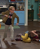Shake_It_Up_S01E04_1080p_BTD_001228.jpg