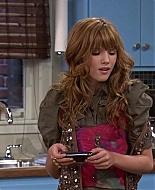 Shake_It_Up_S01E04_1080p_BTD_001306.jpg