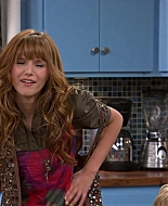 Shake_It_Up_S01E04_1080p_BTD_001314.jpg