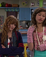 Shake_It_Up_S01E04_1080p_BTD_002456.jpg