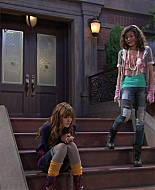Shake_It_Up_S01E04_1080p_BTD_002604.jpg