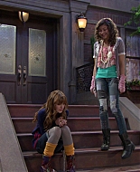 Shake_It_Up_S01E04_1080p_BTD_002609.jpg