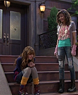 Shake_It_Up_S01E04_1080p_BTD_002620.jpg